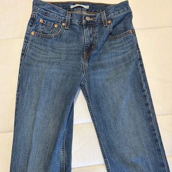Levi's Blue Denim Straight Leg Jeans with Red Tab - Picture 2 of 3